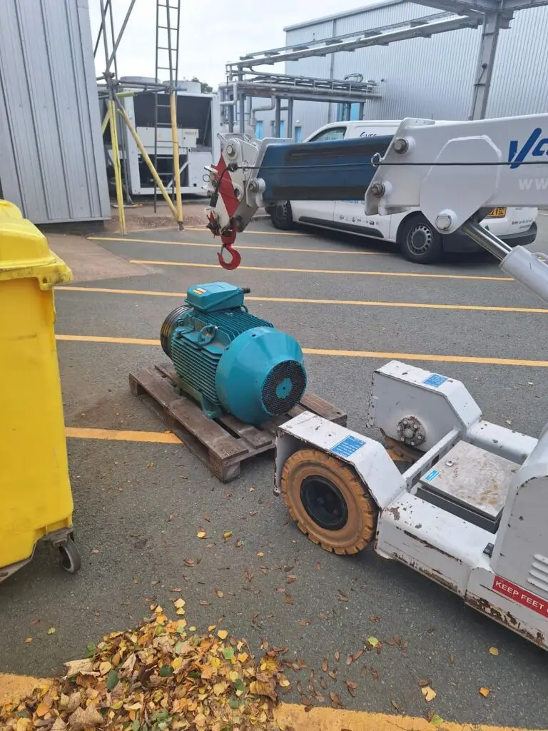 lift rigg uk machine removal 2 - Lift Rigg UK