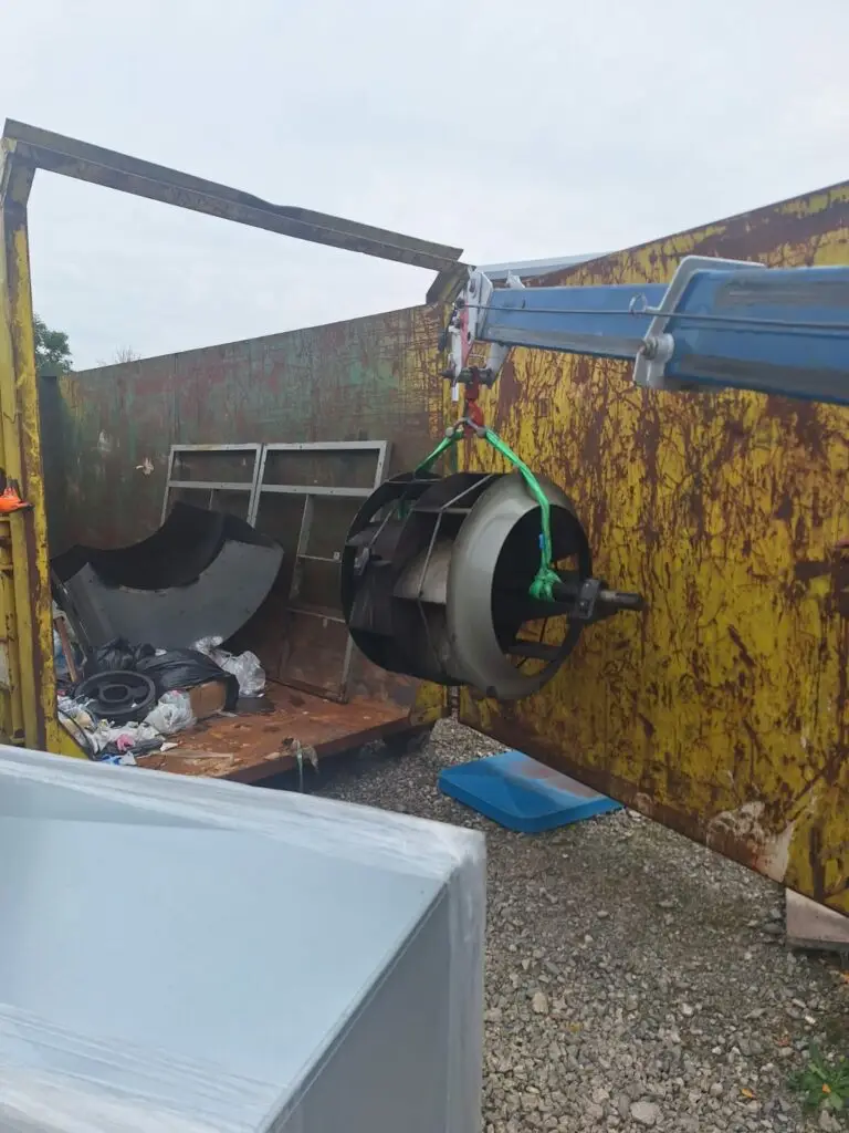 lift rigg uk machine removal 3 - Lift Rigg UK