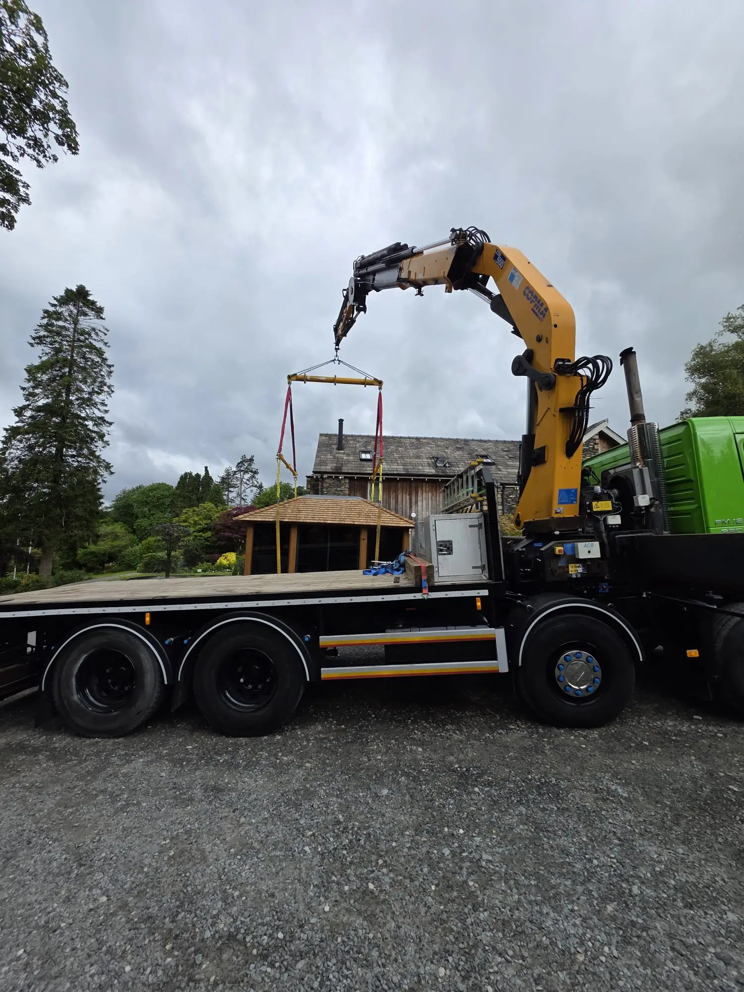 lift rigg uk crane hiab hire 9 - Lift Rigg UK