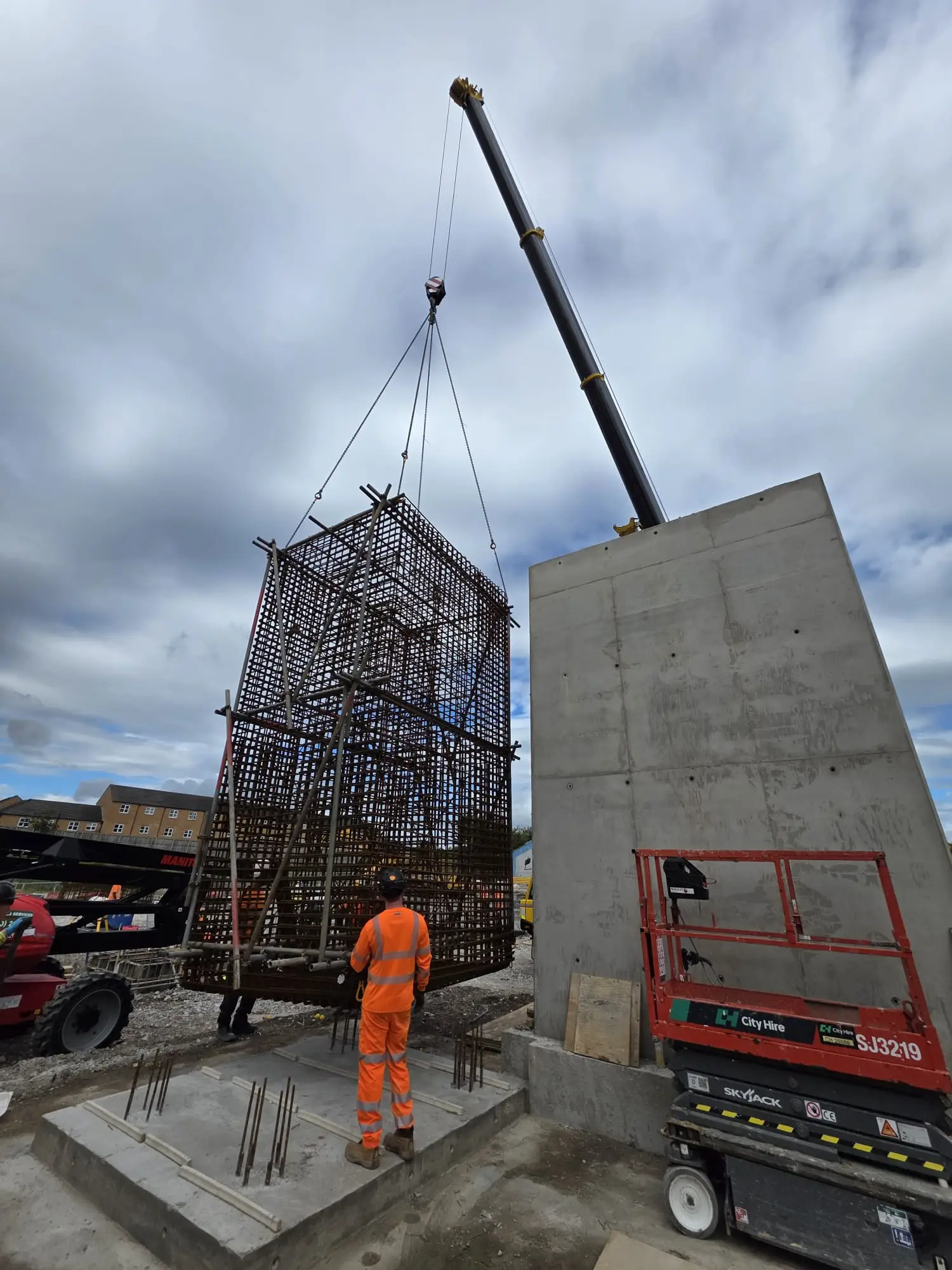 lift rigg uk crane hire contract lifting 4 - Lift Rigg UK