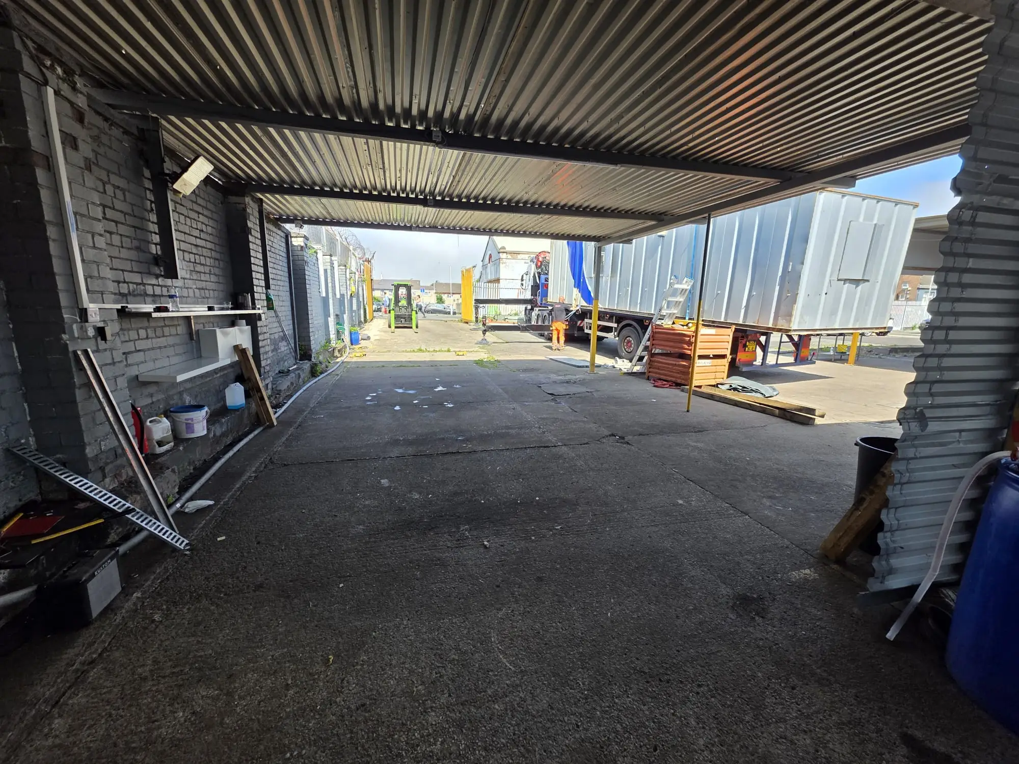 lift rigg uk crane hire lift shift 2 - Lift Rigg UK