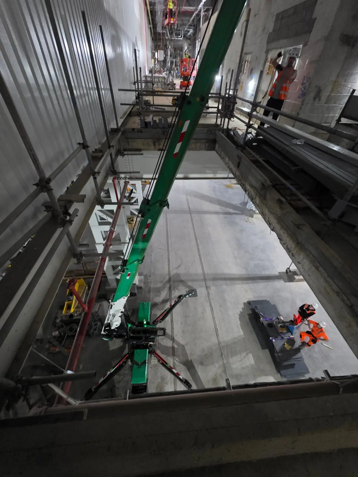 lift rigg uk spider crane hire 21 - Lift Rigg UK