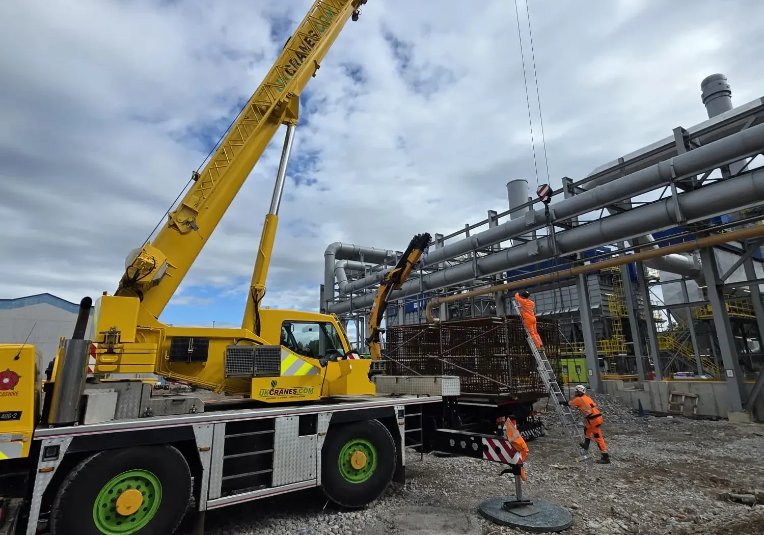 lift-rigg-uk-crane-hire-contract-lifting-18